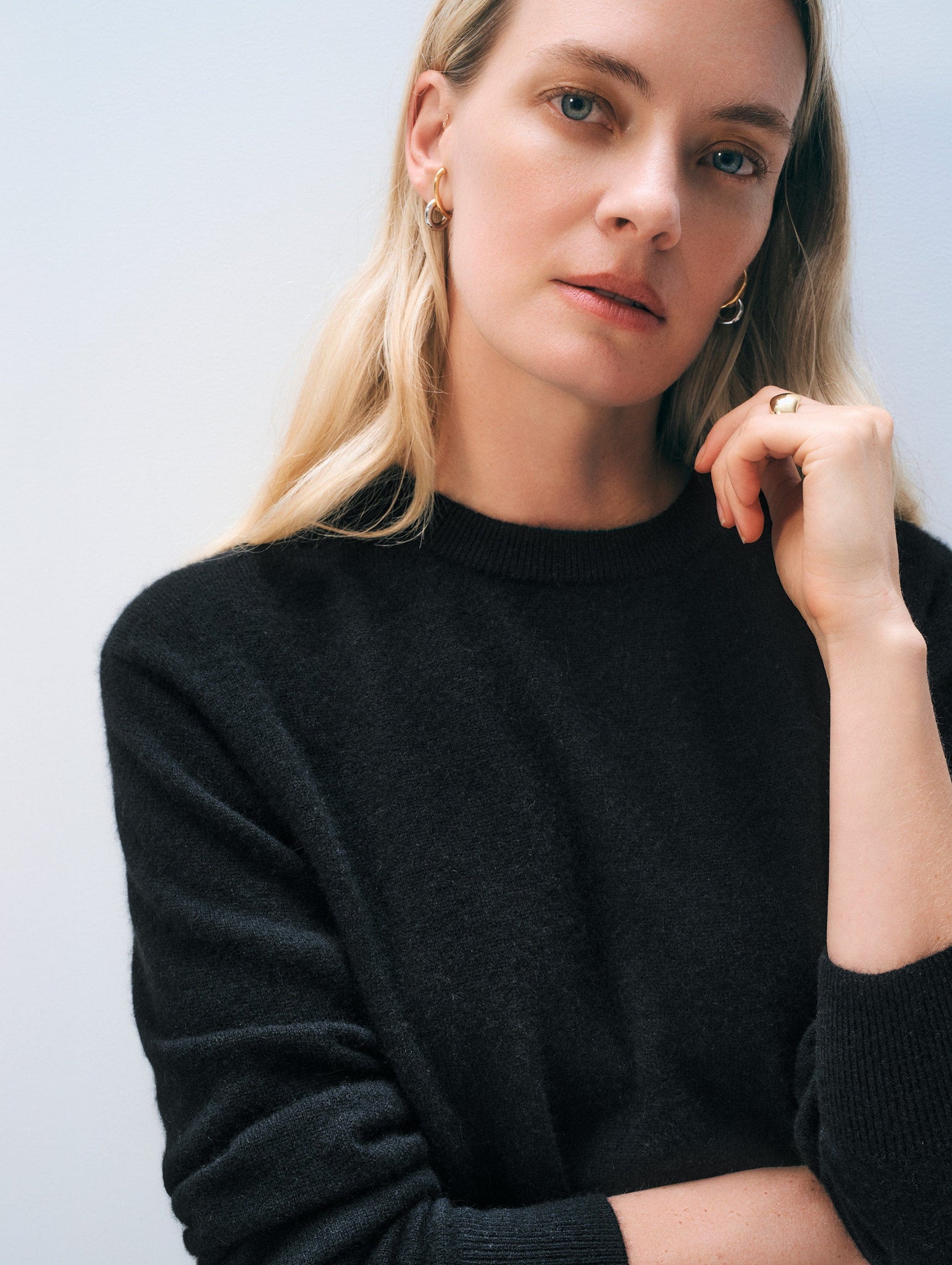 Cashmere Crew in Black