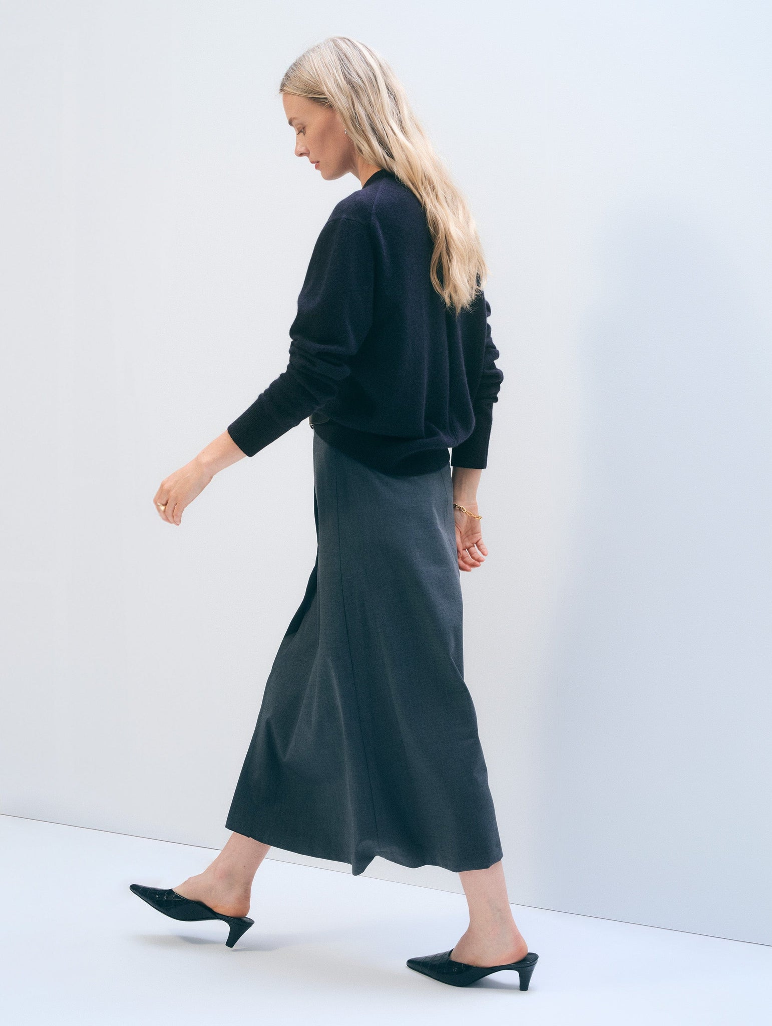 Cashmere Crew in Deep Navy