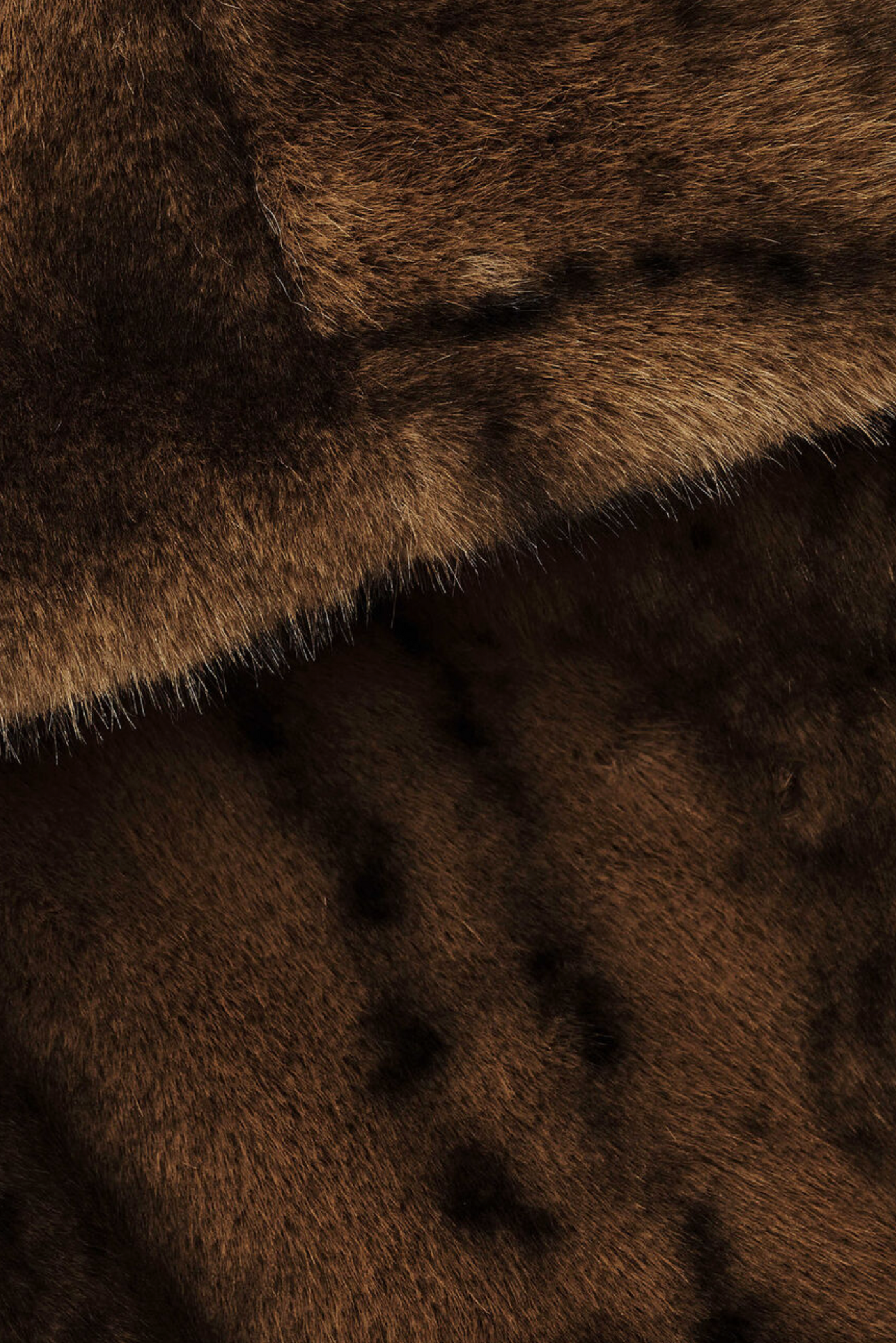 Foxy Faux Fur Coat. Marron