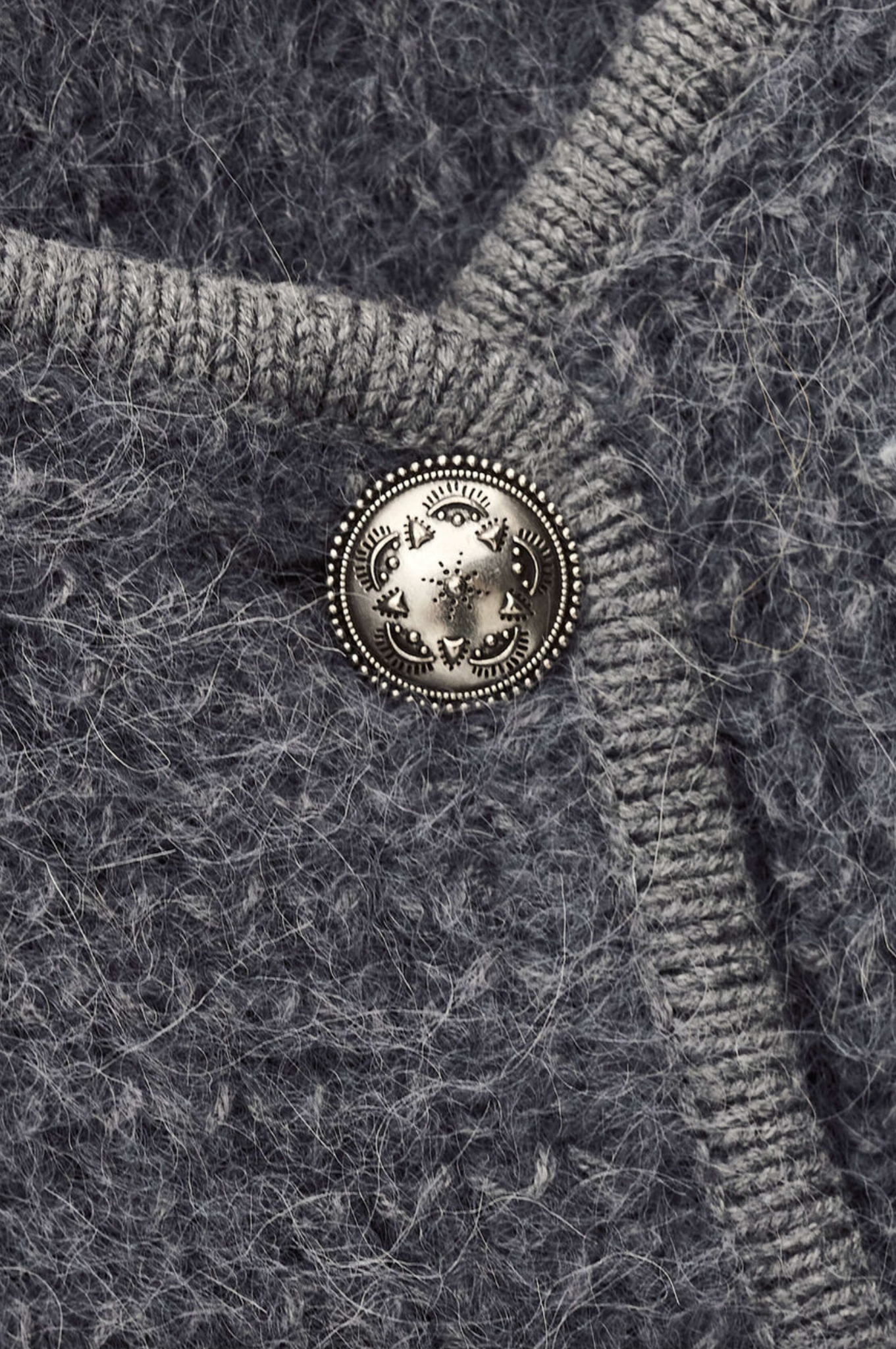 Harry Textured Knit Cardigan. Anthracite