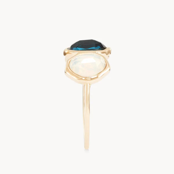water element mood ring in 14k solid gold