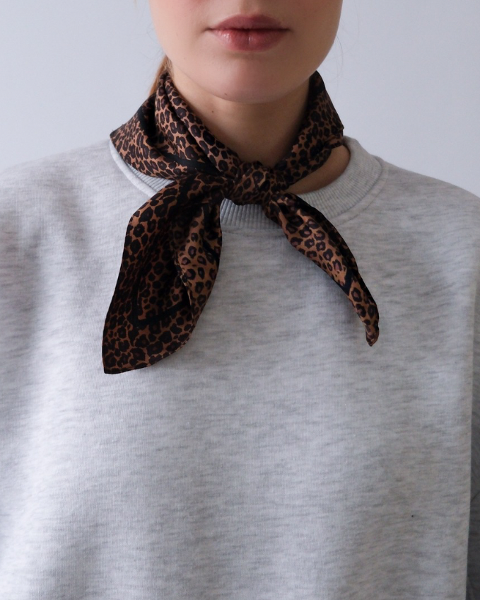 LEO SCARF | BROWN | 50 CM