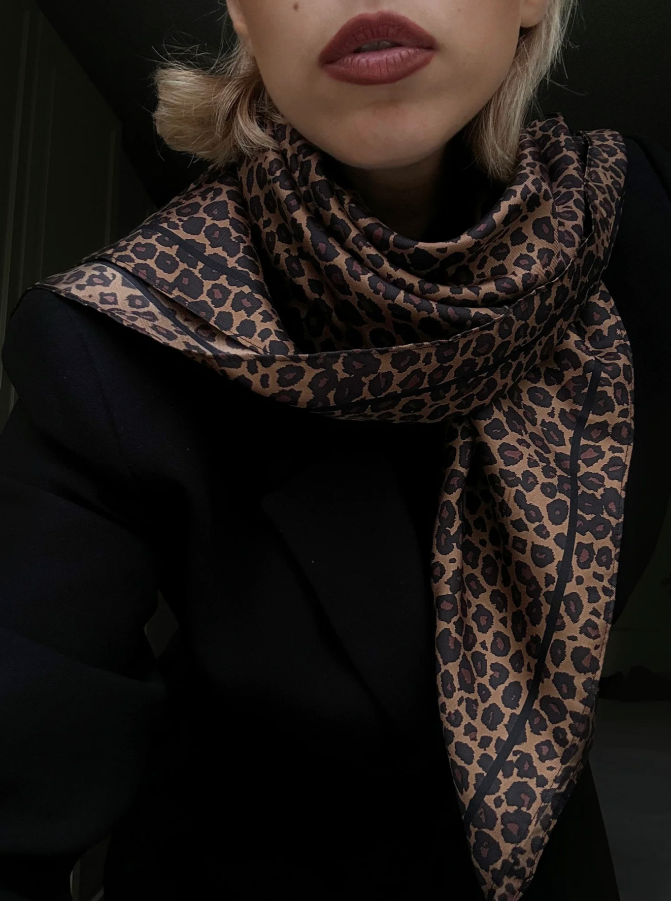 LEO SCARF | BROWN | 80 CM