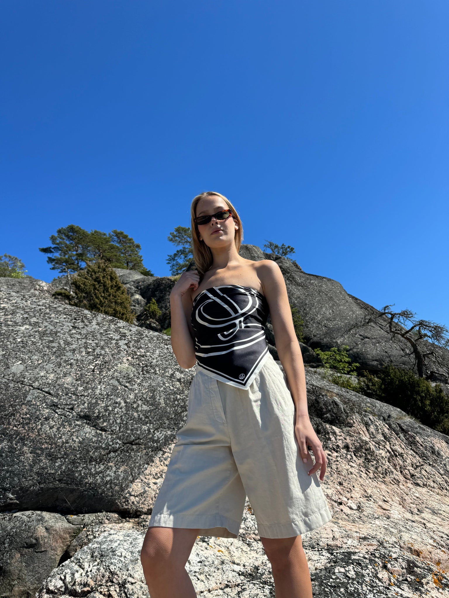 MONOGRAM SCARF | BLACK | 80 CM