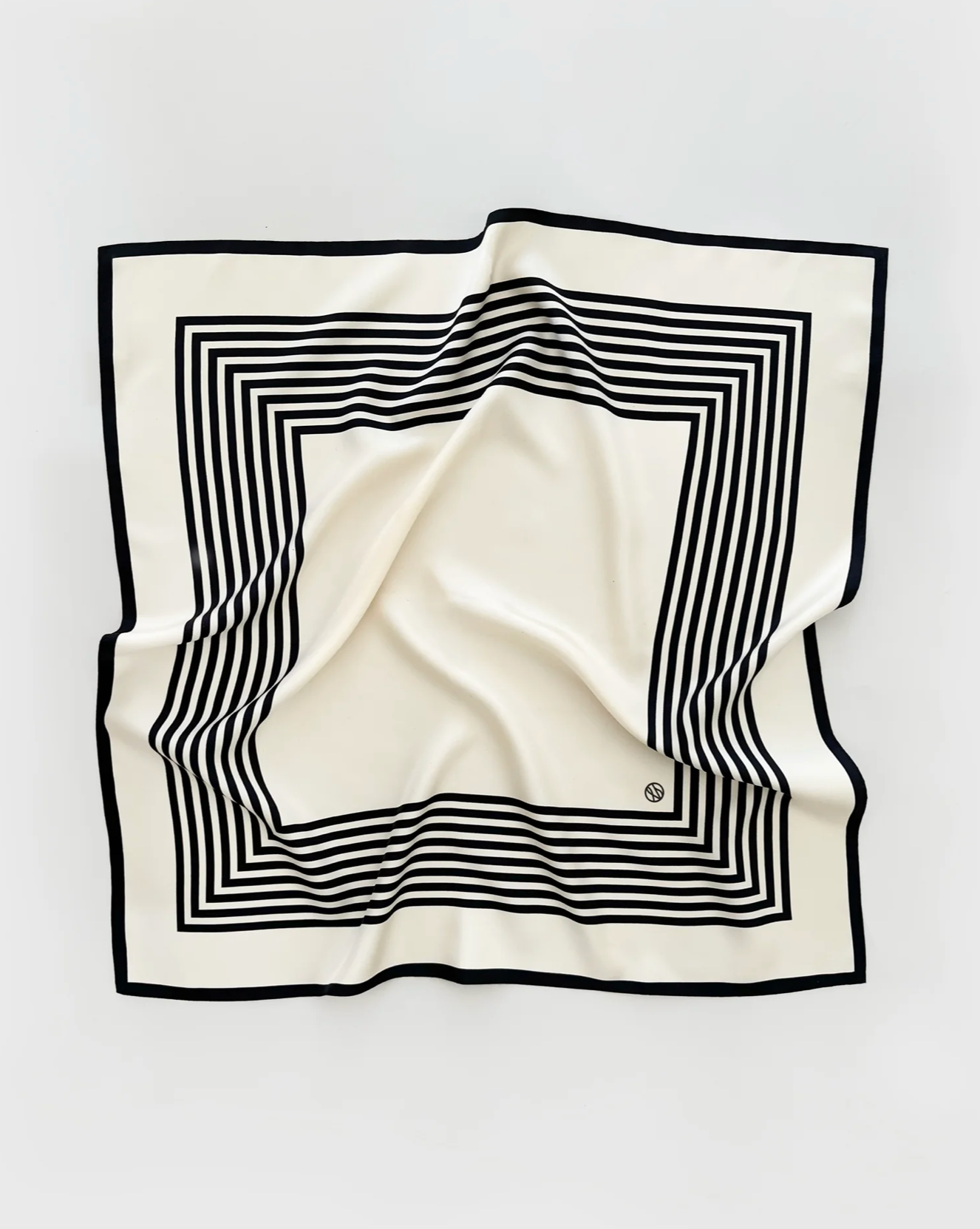 NO.1 | CREAM | 65 CM