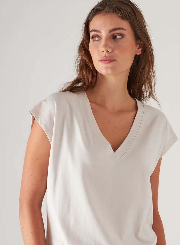 Iconic Vneck Dolman Tee in Nude