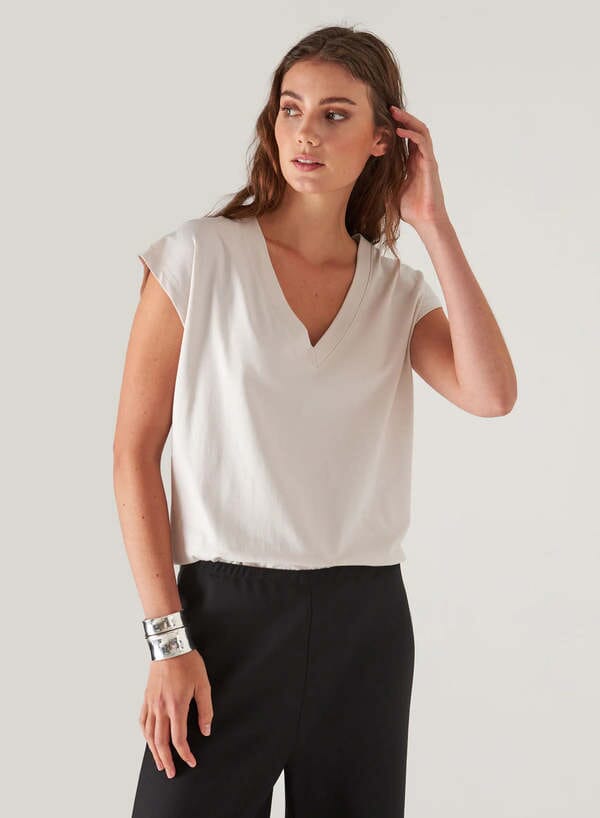 Iconic Vneck Dolman Tee in Nude