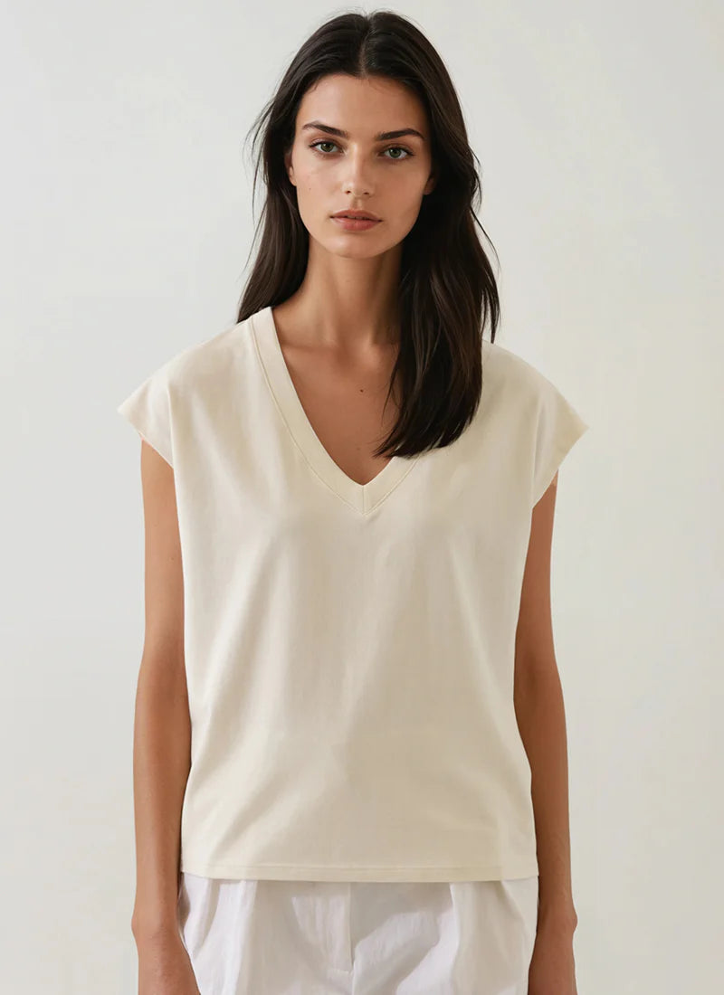 Iconic Vneck Dolman Tee in Chalk