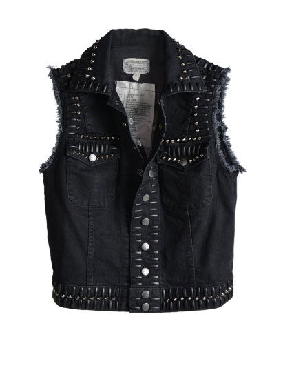 The Sleeveless Snap Jacket